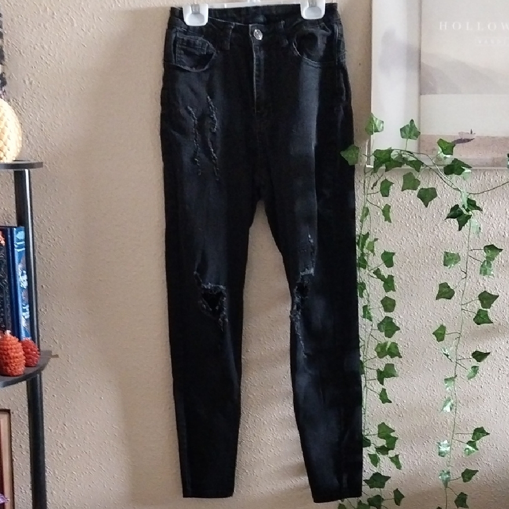 Women's Distressed Black Skinny Jeans With Back Pocket Lining - Size W25 R